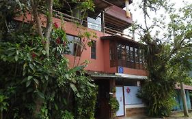 Biohostal Mindo Cloud Forest
